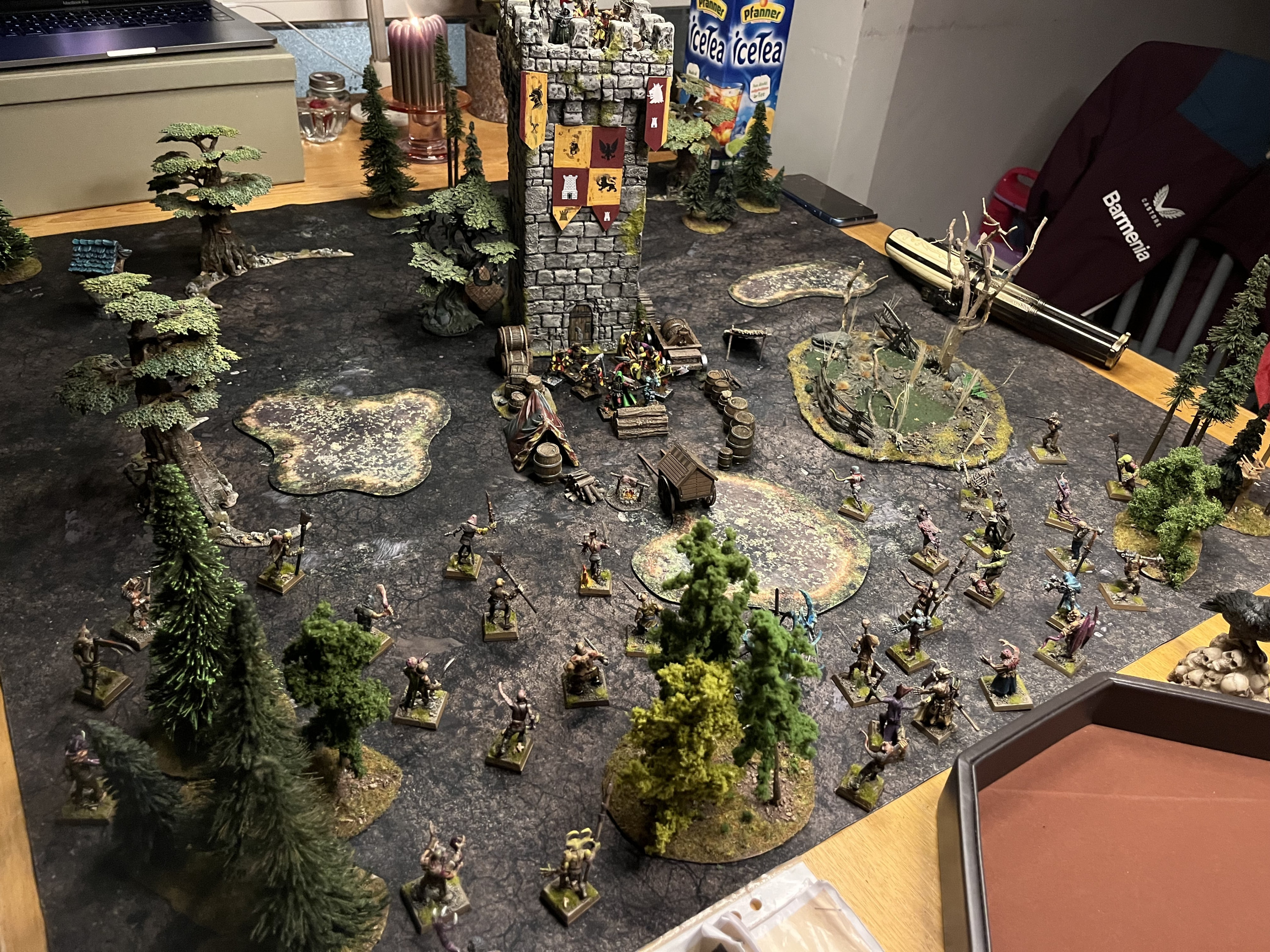 Mutantenangriff auf den Turm der roten Flamme im Talabecland