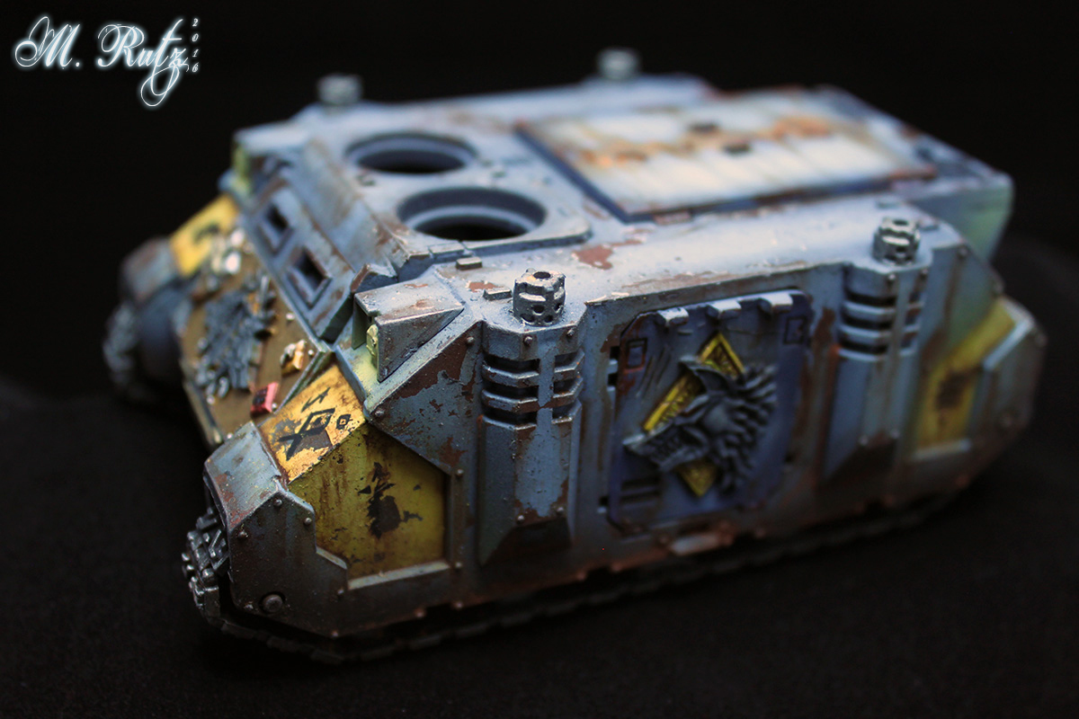 40k Space Wolfes Rhino