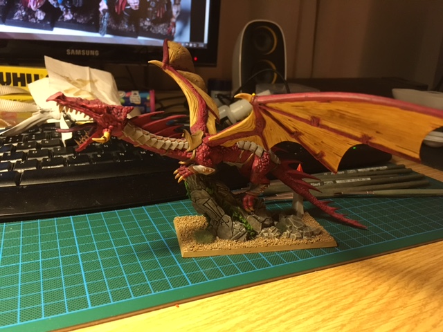 WIP Drache auf fertiger Base